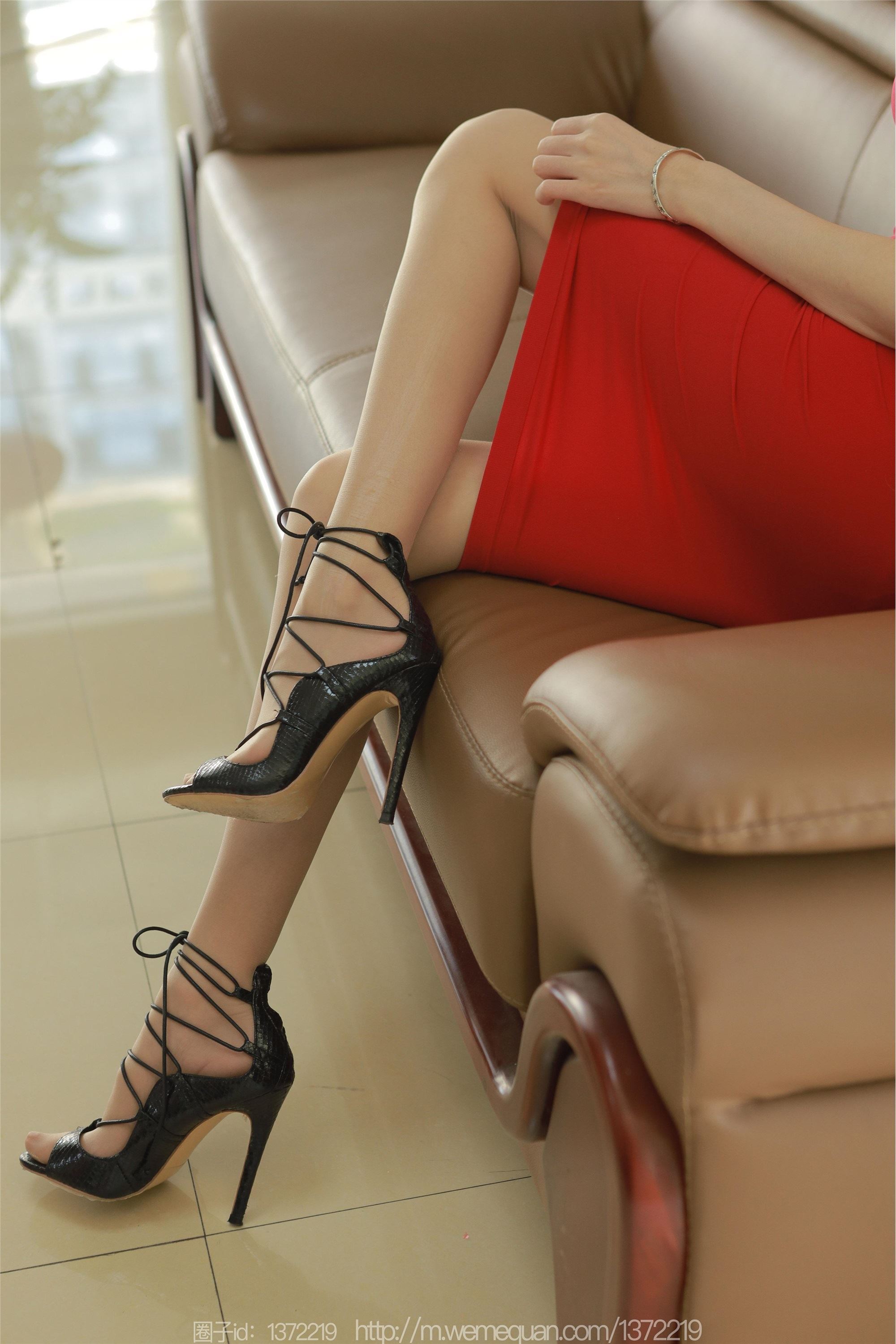 IESS异思趣向  2023.07.10 丝享家 1476 团团《激情火焰红》